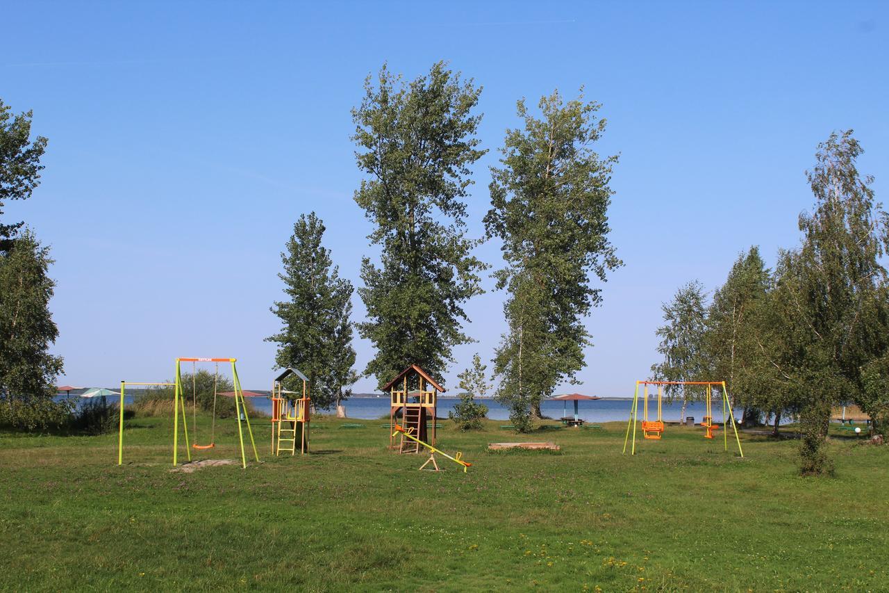 Hotel-Complex Mizh Triokh Ozer Svityaz' Exterior photo
