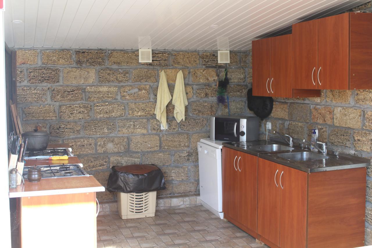 Hotel-Complex Mizh Triokh Ozer Svityaz' Exterior photo